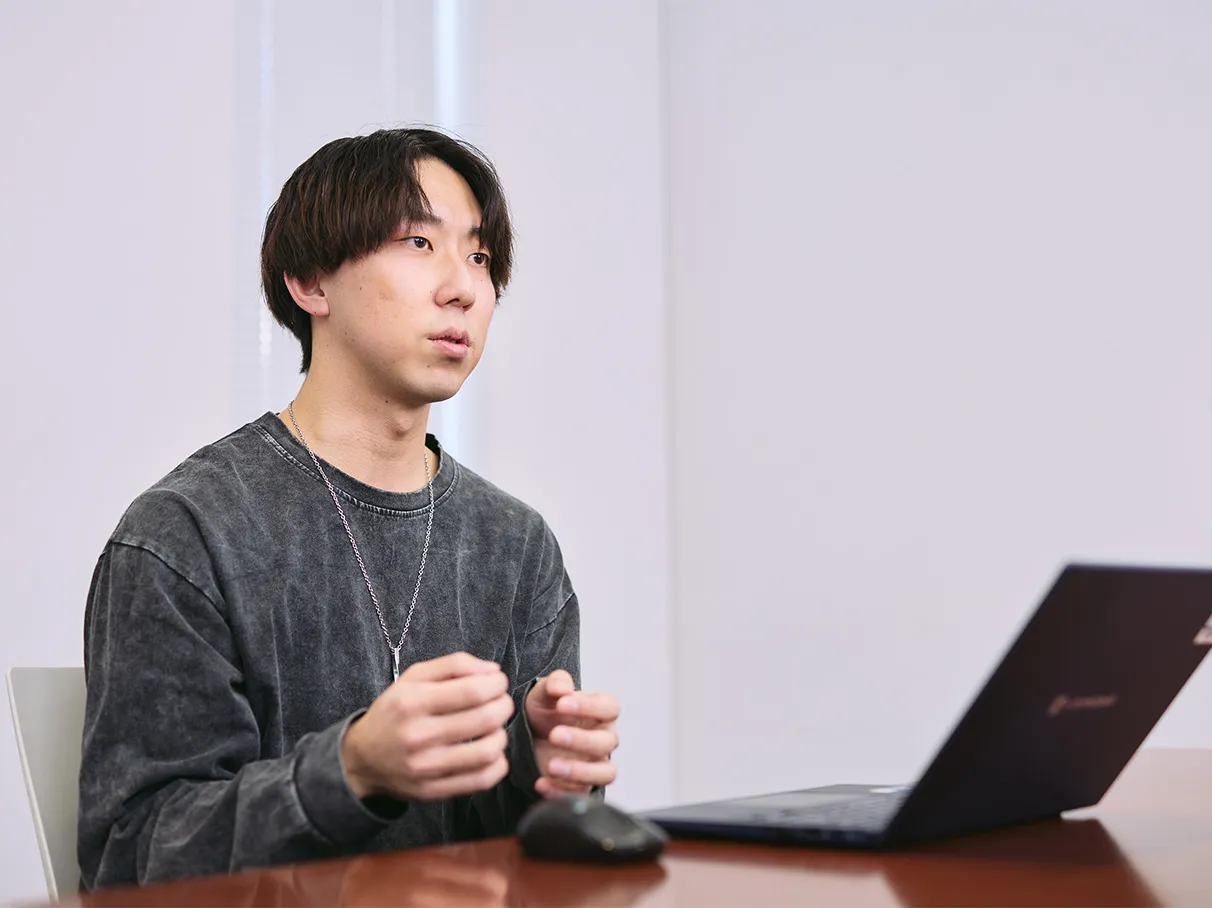 インタビュー写真
